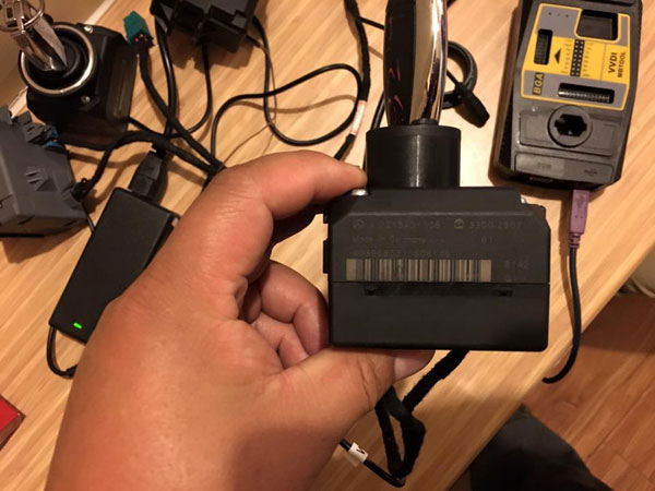 xhorse-vvdi-benz-vvdi-mb-tool-bag-connection-1.jpg